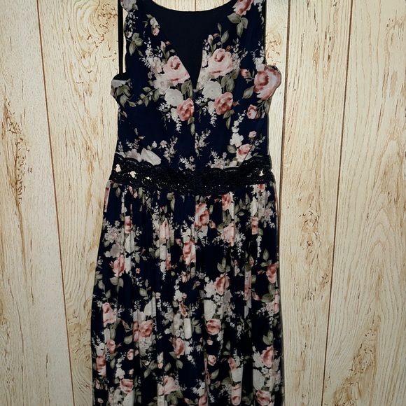 Mini Dress - Picture 2 of 3